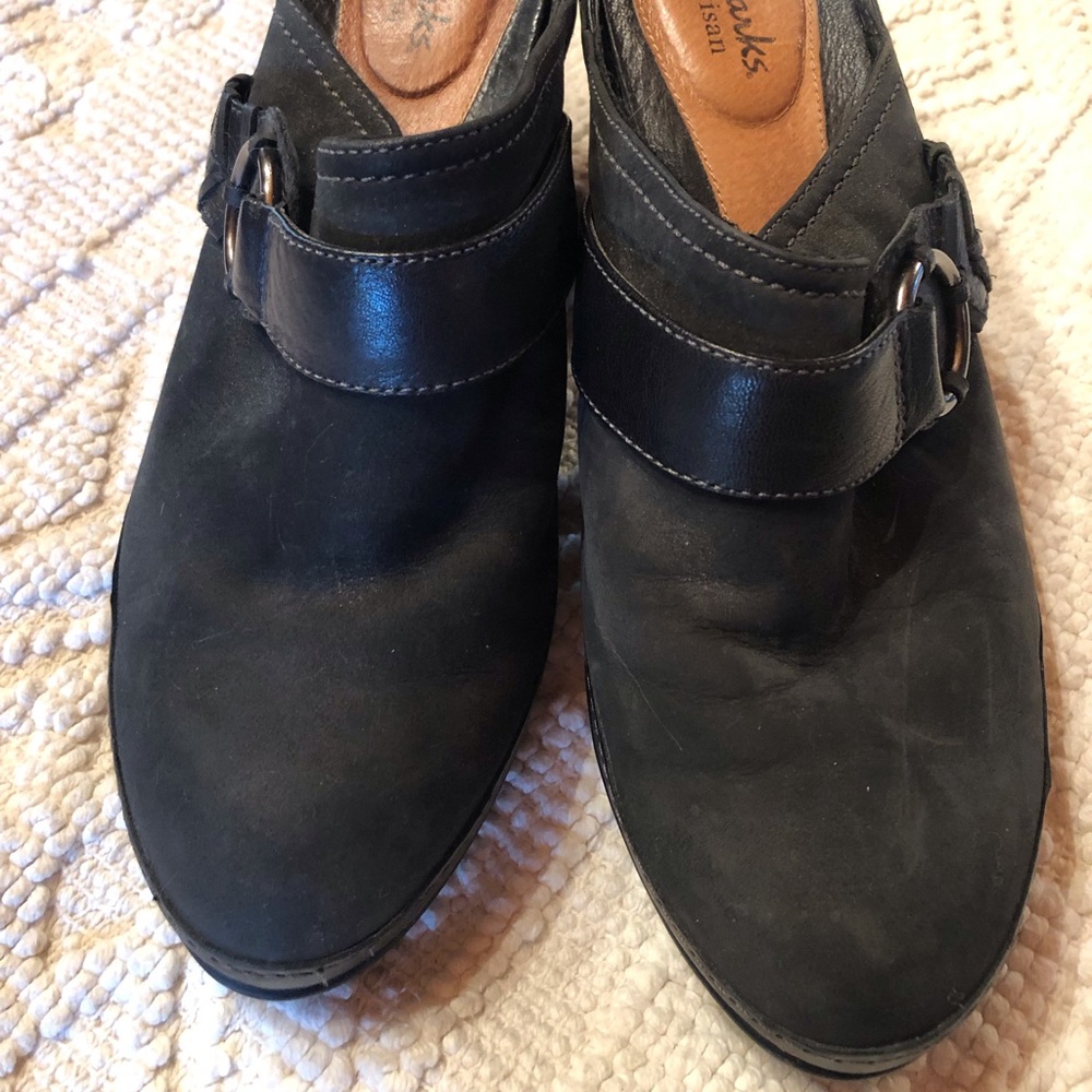 Black leather buckle heeled clogs size 6M